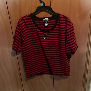 Red and black stripped short sleeve shirt